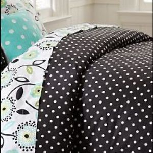 Pottery Barn Teen Black Dottie Full/Queen Duvet